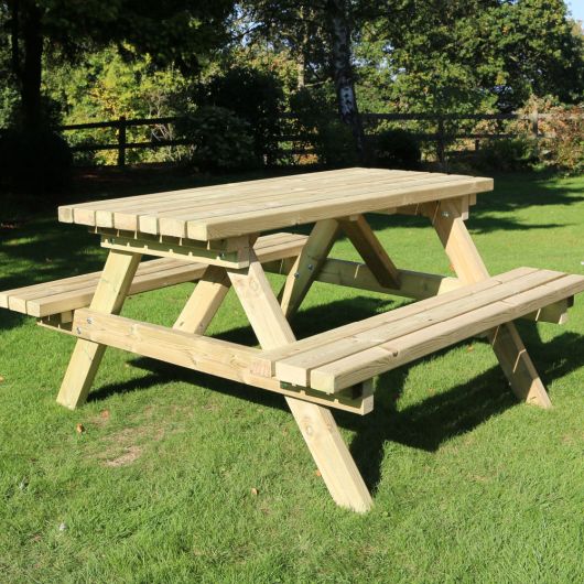 Churnet Valley Deluxe Picnic Bench