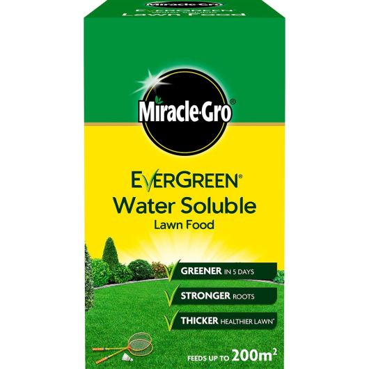 Miracle-Gro® EverGreen® Water Soluble Lawn Food 1 kg carton (up to 200m²)